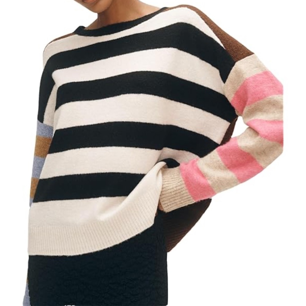 COLORBLOCK CREW NECK STRIPED SWEATER